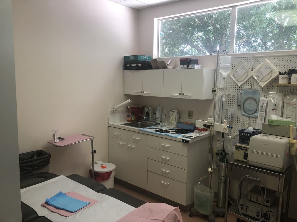 Orange Park Dental Office For Lease: 2045 Professional Center Dr, Orange Park, FL 32073